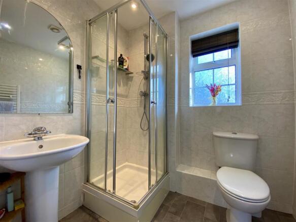 En Suite Shower Room