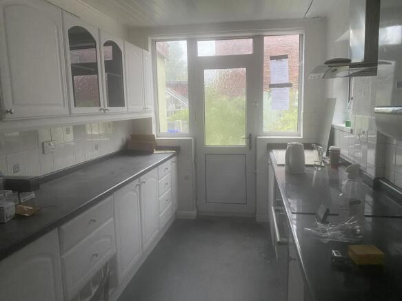 3 bed Terraced for sale Image 4