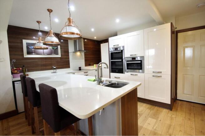 Kitchen / Breakfast