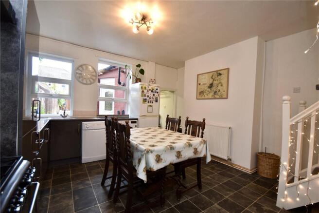 2 bed Terraced for sale Image 8
