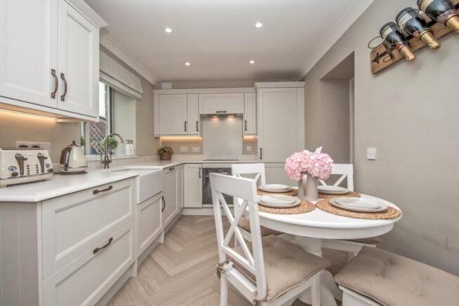 3 bed Terraced for sale Image 6