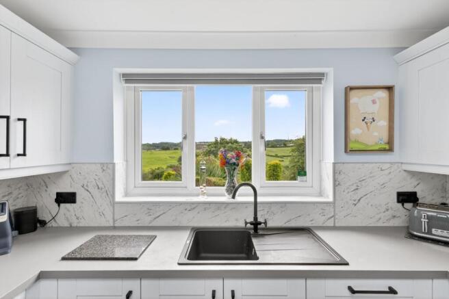 3 bed Detached for sale Image 4