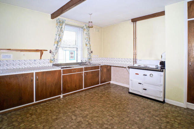 Kitchen / Dining Roo