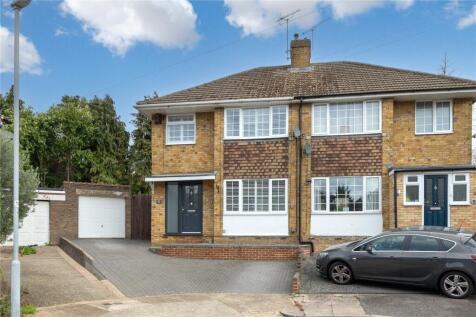 Kynance Close, Luton, Bedfordshire, LU2