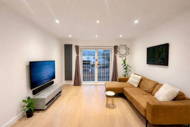 WhatsApp Image 2025-12-26 at 20.55.10 (3).jpeg