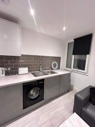 1 bed Apartment to rent Image 4