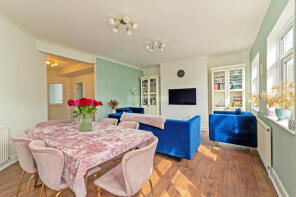 Flat 1, Beechwood Hall, Regents Park Road, Finchley, London N3 3AT