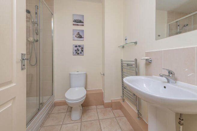 2 bed Apartment for sale Image 10