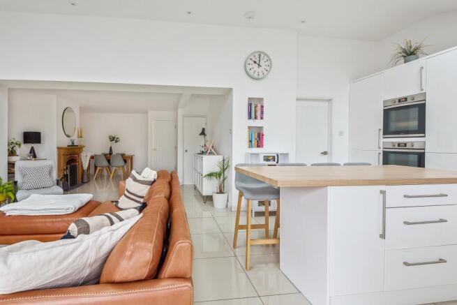 Family/Diner/Kitchen