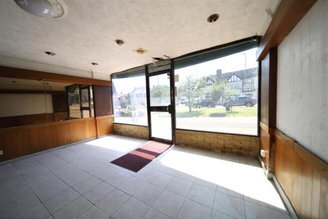 INSIDE3.JPG