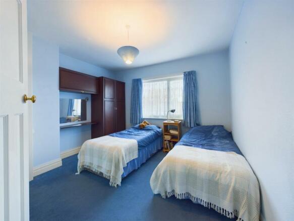 Bedroom: