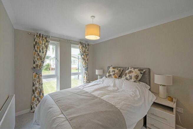 2 bed Park Home for sale Image 11