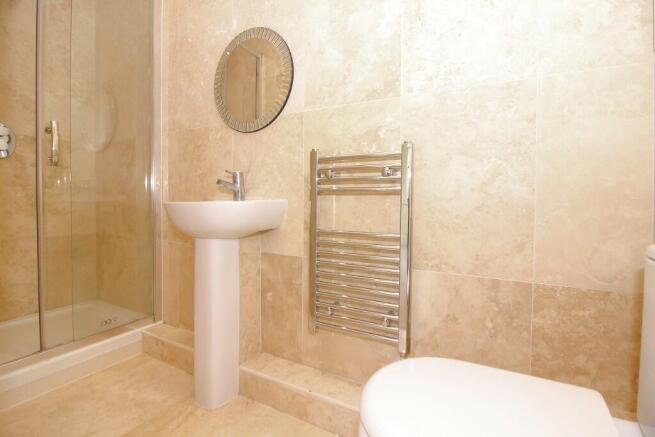En-suite 2