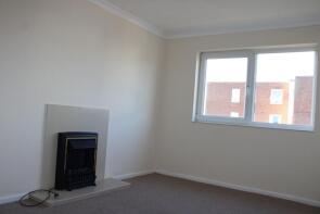 Flat 4, 28 Landguard Court, Tacon Road, Felixstowe IP11 2DS