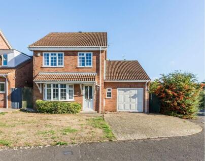 Winchelsea Close, Banbury OX16 1XS - Cul-De-Sac location
