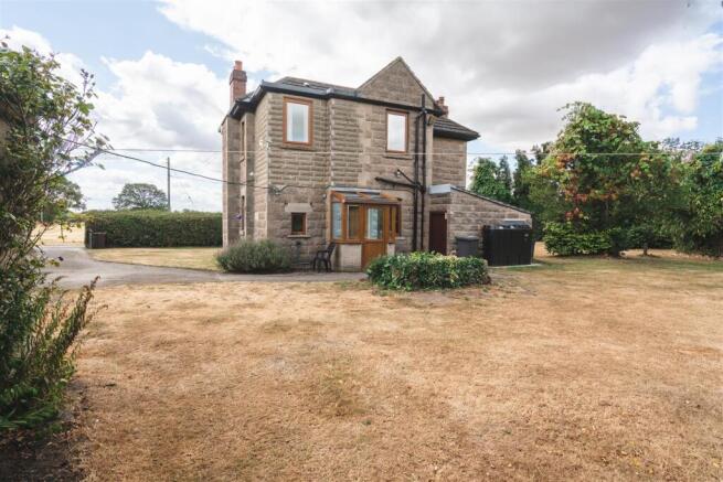 3 bed Farm House for sale Image 4