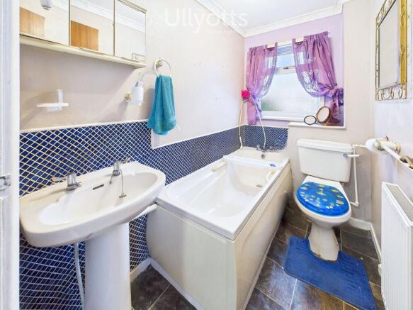 2 bed Semi-Detached for sale Image 11