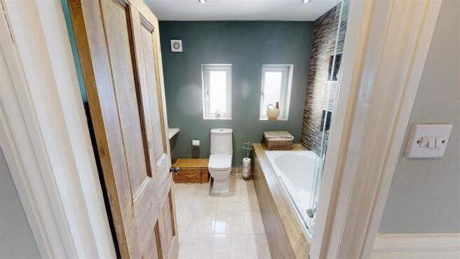 Bathroom.jpeg