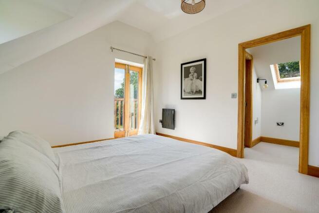 Bedroom 2 with Juliet balcony (Annexe)