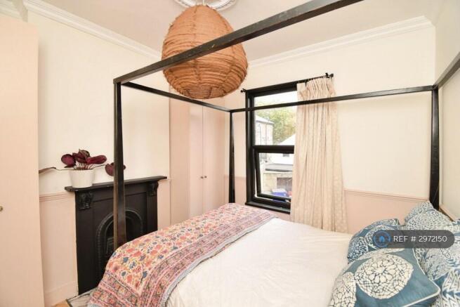 Middle Bedroom