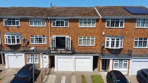 16, Lakeside, Snodland ME6 5LD