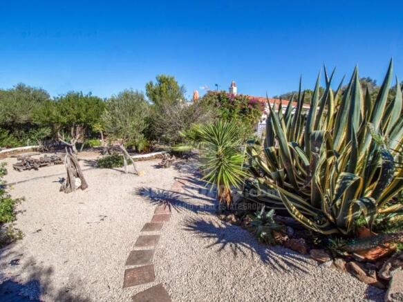 Country house in Shangrila