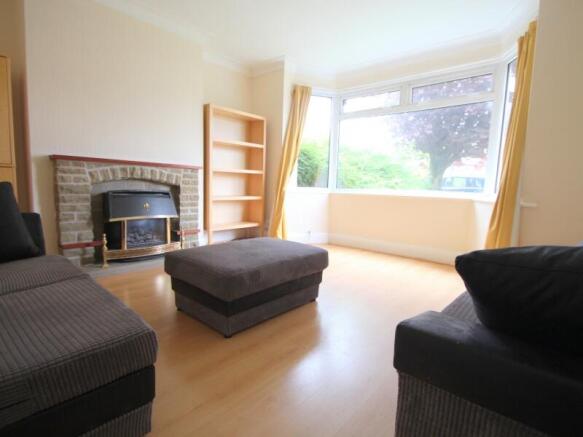 5 bed Semi-Detached to rent Image 9