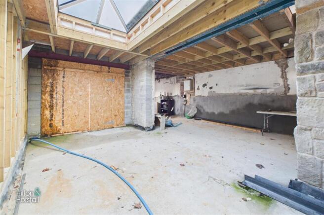 2 bed House for sale Image 10