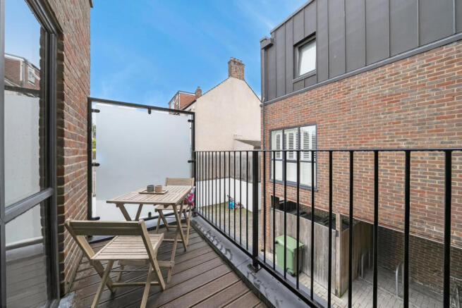 1434349-13-69c40f...