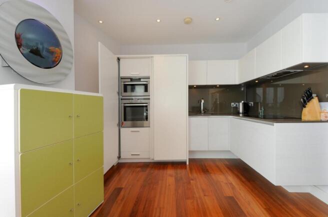 Niche Kitch 122 No1.