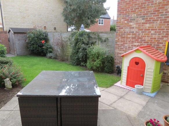 Photo 10