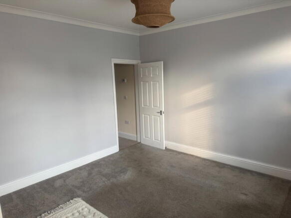 3 bed Terraced for sale Image 5