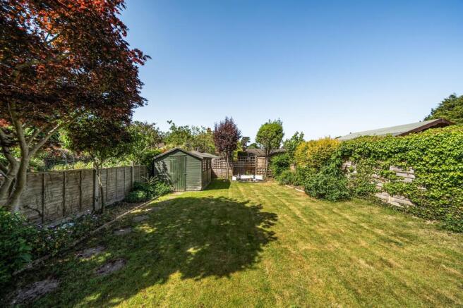 Buxton Lane, Caterham, CR3 photo 4