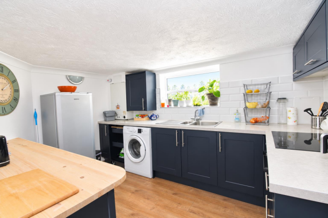 Kitchen 1.png