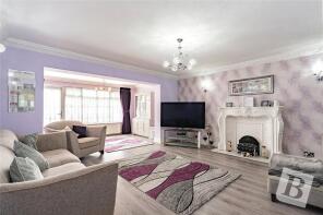 21, Durrants Close, Rainham RM13 9LR