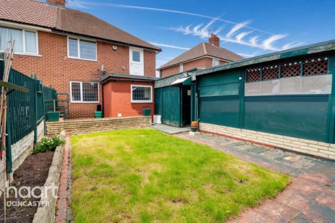 Westminster Crescent, Intake, Doncaster photo 4