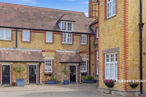 Elmbridge Hall, Fyfield, CM5