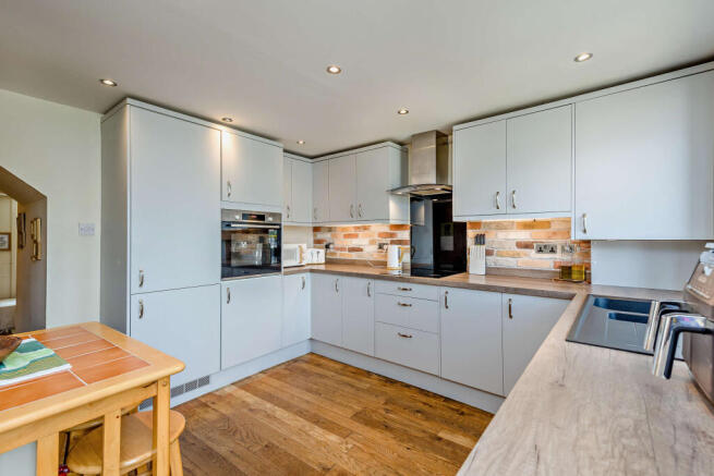 School Lane, Coedpoeth, LL11 photo 4