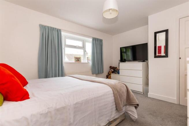 27 Crows Road (14).jpg