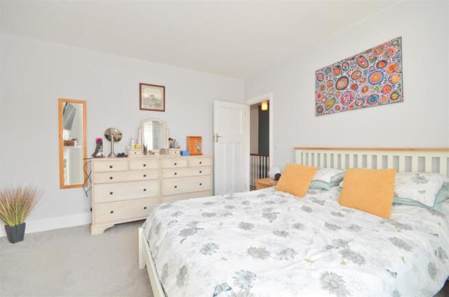 Bedroom 2.JPG