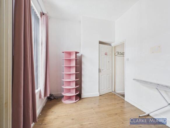 2 bed Terraced for sale Image 10