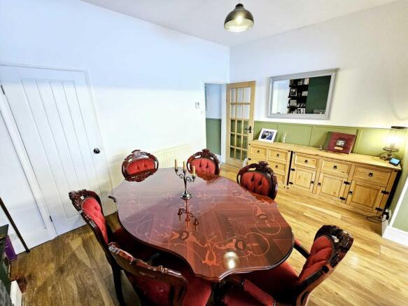 3 bed Terraced for sale Image 8