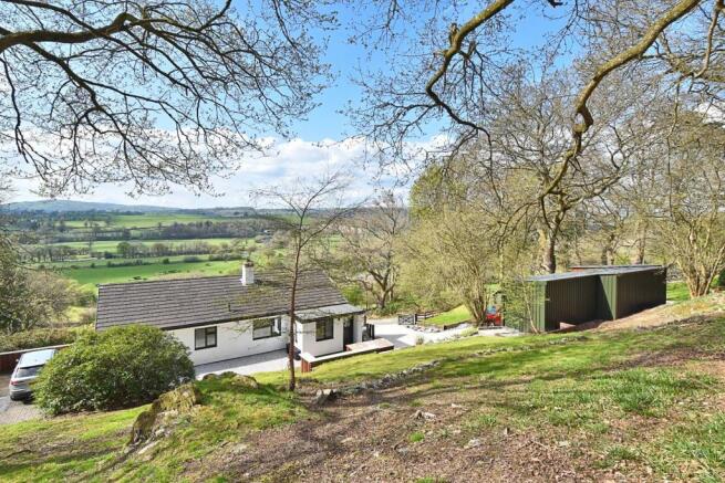 UPPER GROUNDS AND WOODLAND