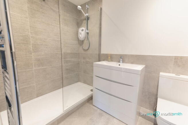 2 bed Apartment to rent Image 8