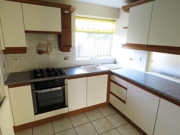 KITCHEN 1.JPG