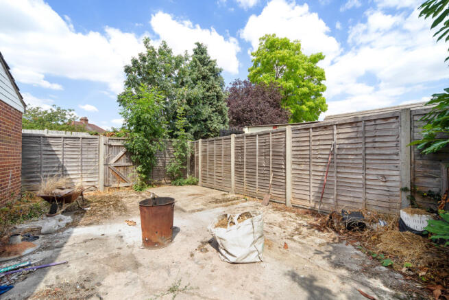 Waltham Avenue 06