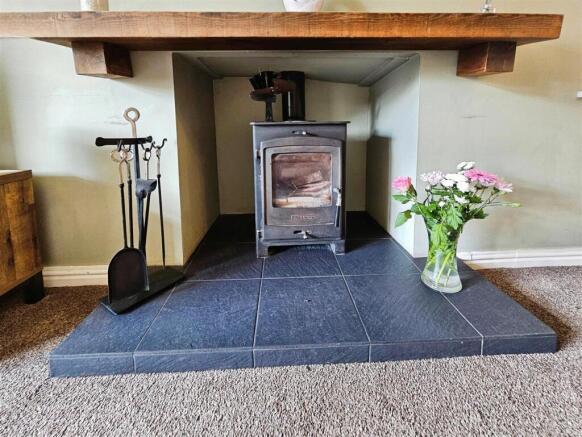 Larkfields, Kidsgrove, Stoke-On-Trent photo 4