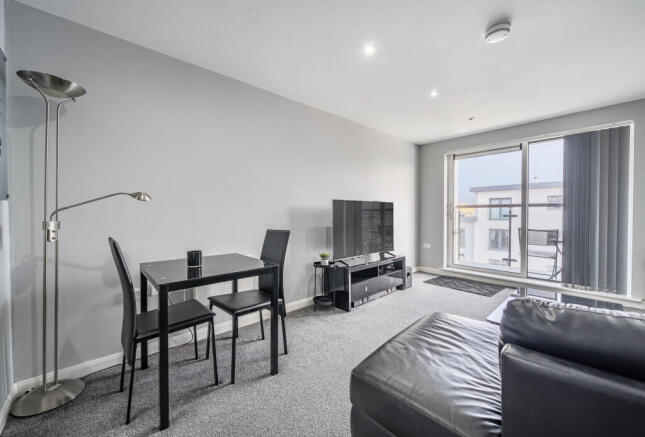 1371433-12-68fb98...