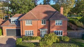 8, Denby Close, Wokingham RG41 2AL