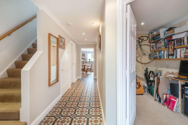 Entrance Hall & Study/Store